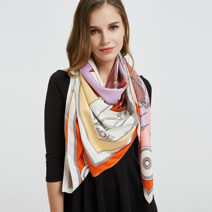 China Polyester Scarf manufacturer